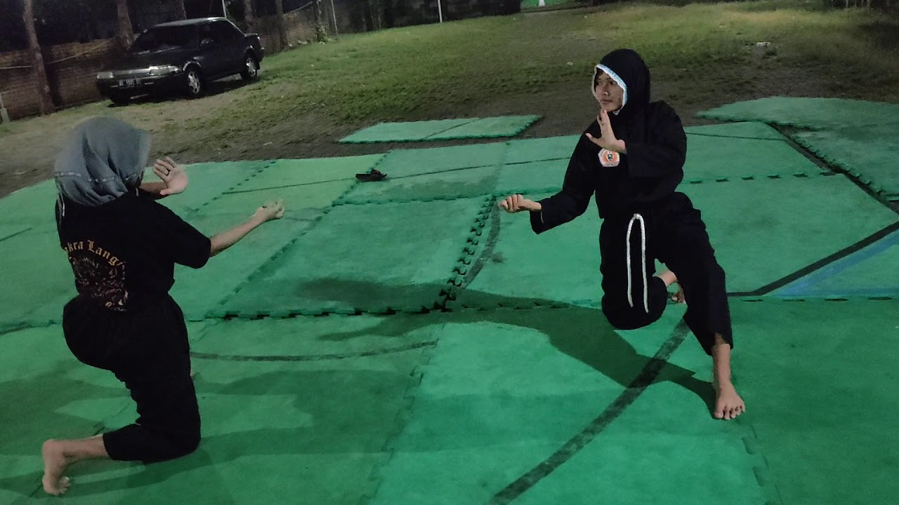 Latihan Ganda Paket 2 tangan kosong
