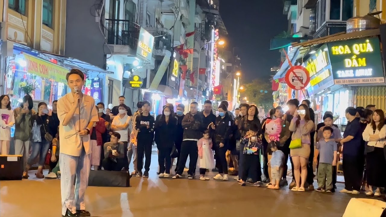 Tang Duy Tan | Lonely on the sofa | Street music #haa