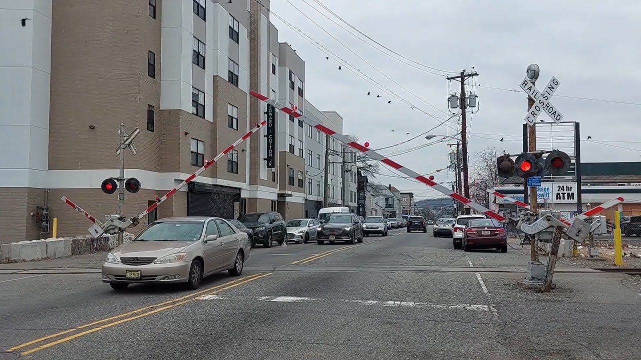 Lafayette Street level crossing, Paterson, New Jersey