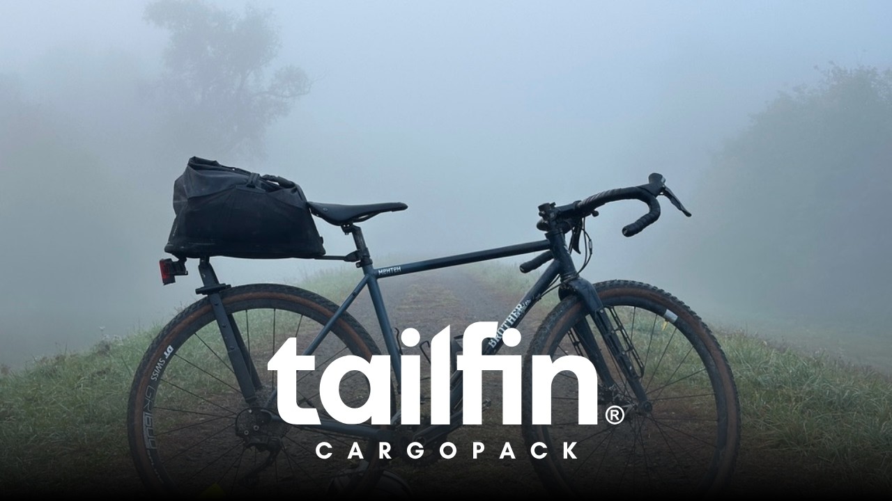 Egy táska mind felett? A Tailfin Cargo Pack bemutatása