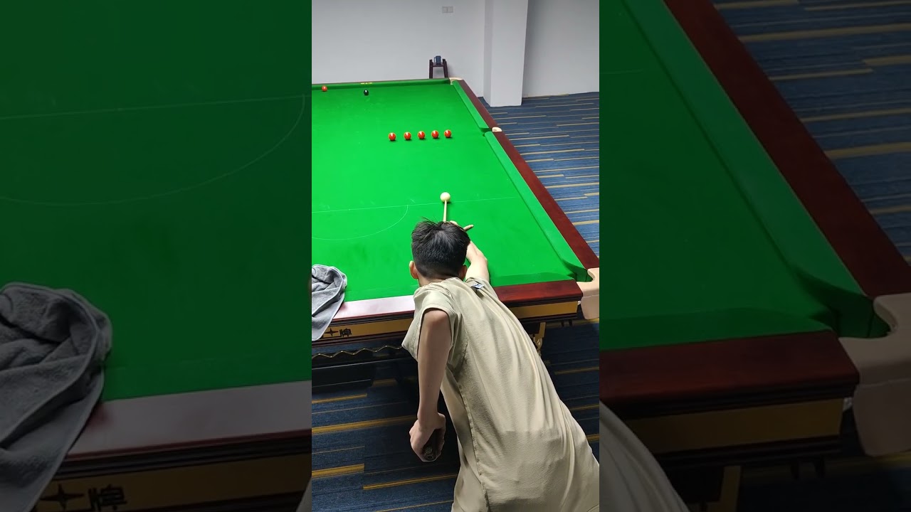 Training my 17 year old student Xing Zihao at Yushan International Billiards Academy China
