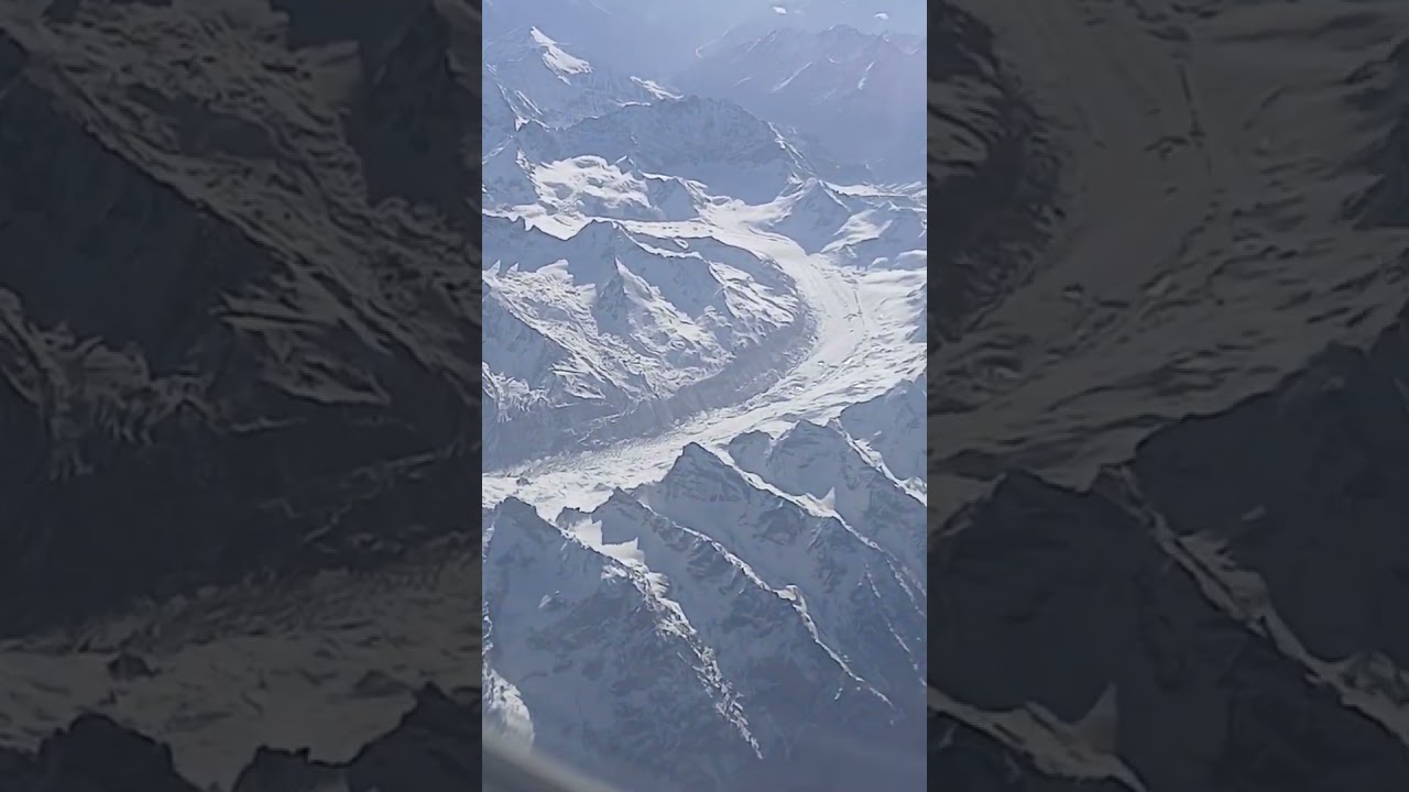 #delhitoleh #flyingovermanali #lifeisbutadream #neverstopexploring #mountains
