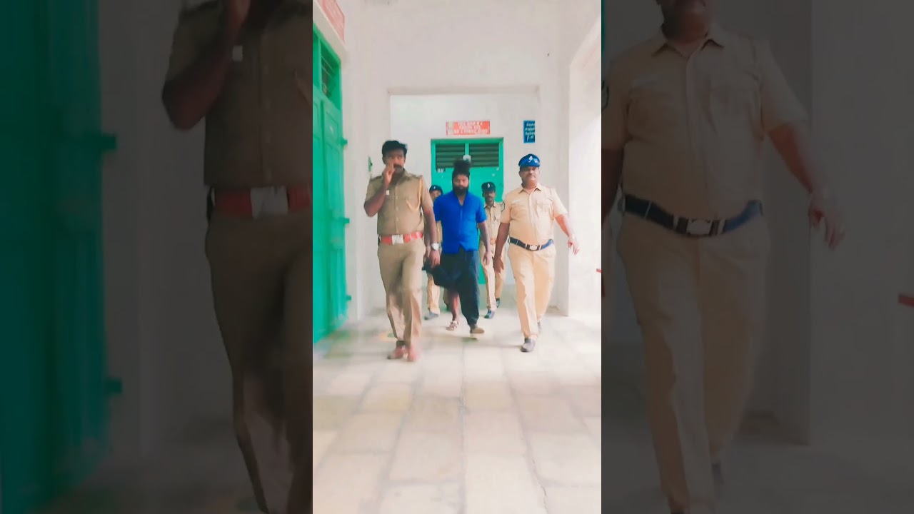 Vada Chennai BGM mass scene