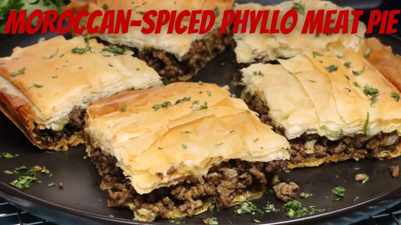 Марокканский пряный мясной пирог из теста фило