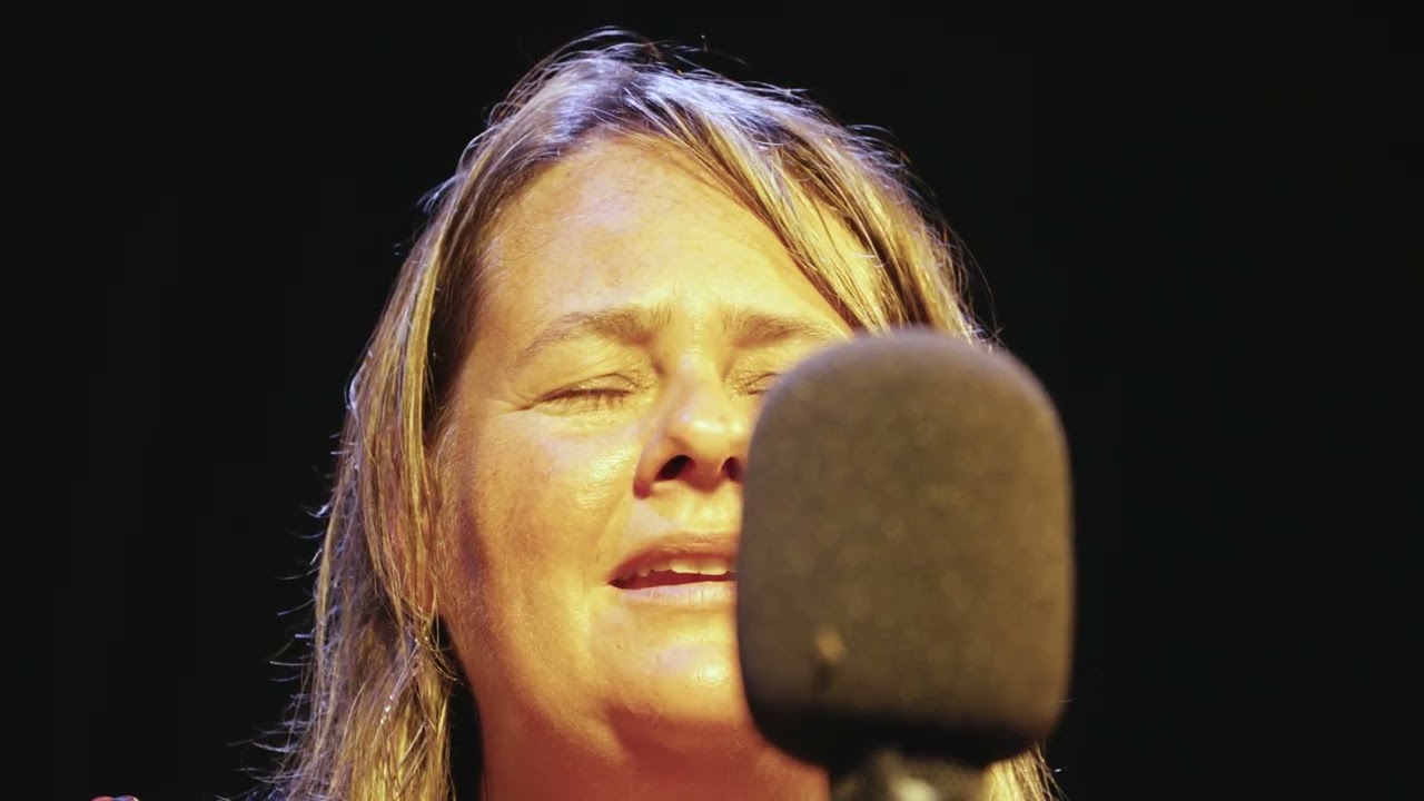 Nadine Landry and Sammy Lind - Clay Pigeons 