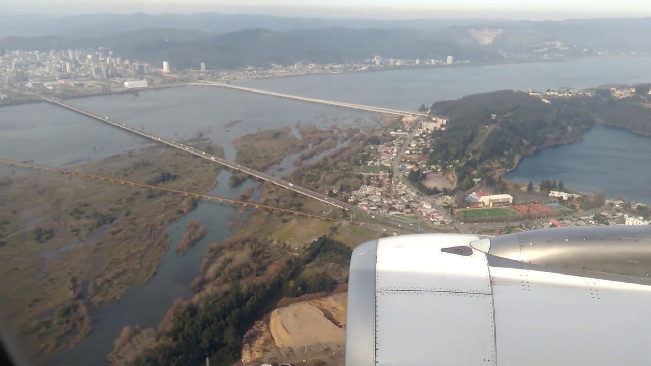 aterrizando en el aeropuerto Carriel Sur de Concepción, desde el Sur. 2019