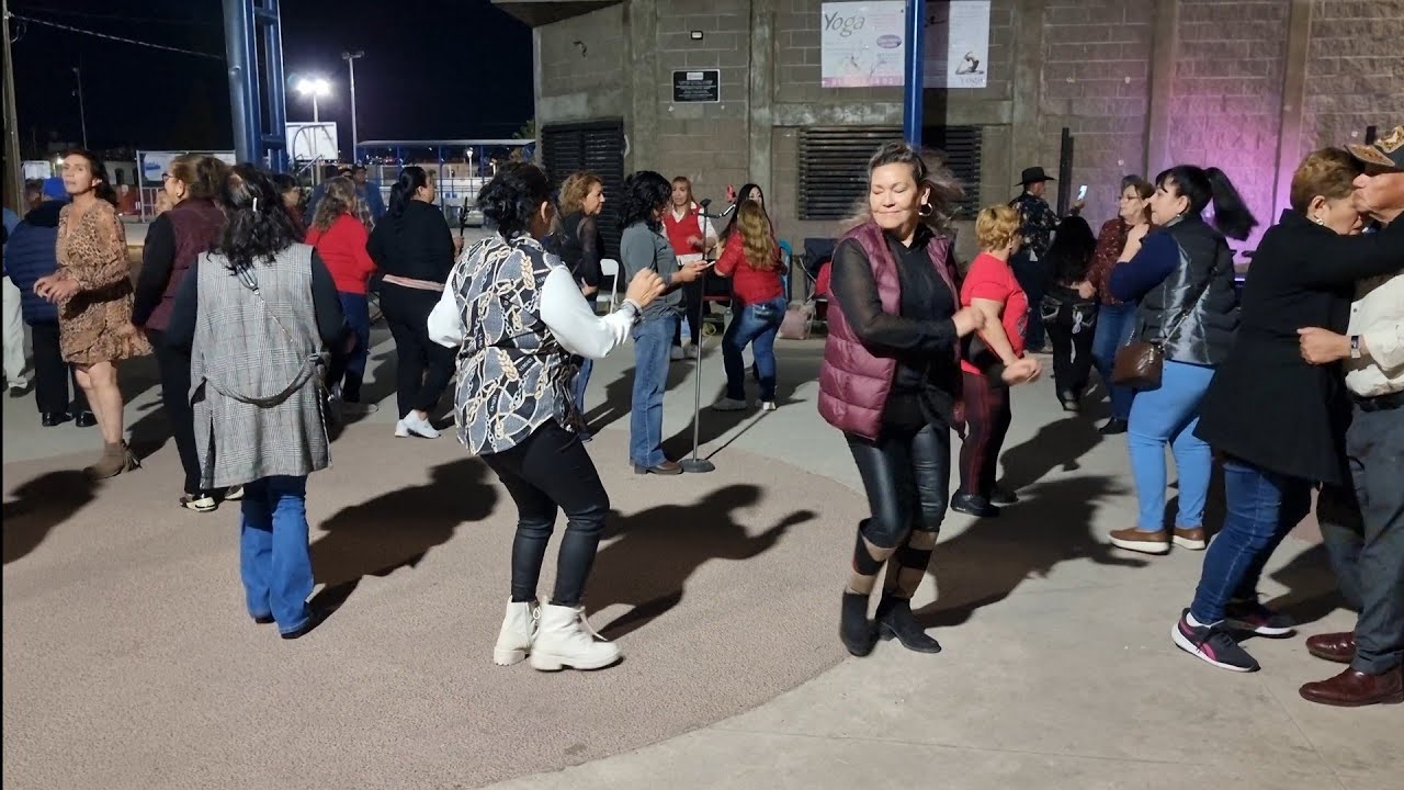 La Yakesita con Grupo Dos-Tres 