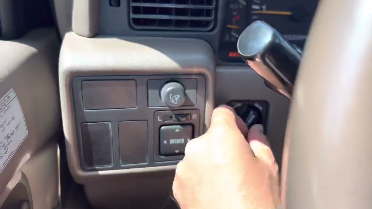 What is a triple locked Toyota land cruiser and how do you use it?