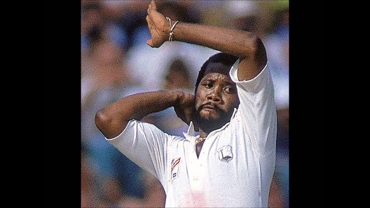 Top 10 fast bowlers in cricket history