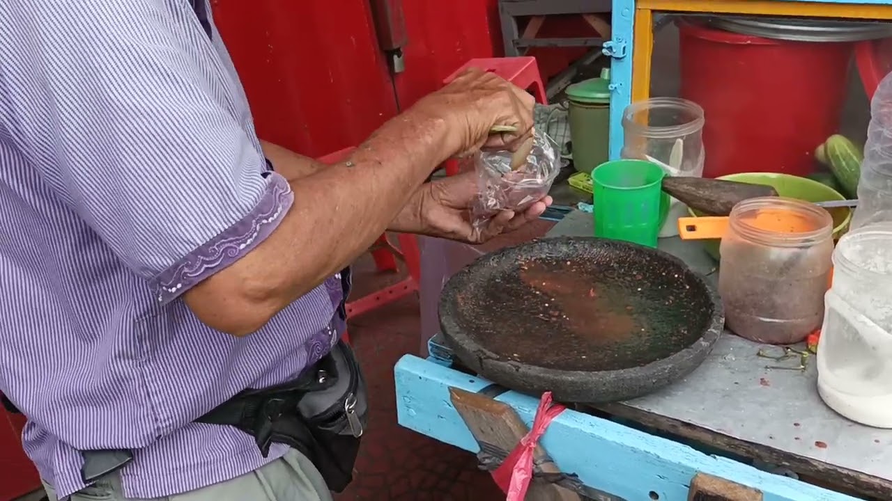 Rujak Buah Kuah Pindang Jalan Thamrin Denpasar Bali