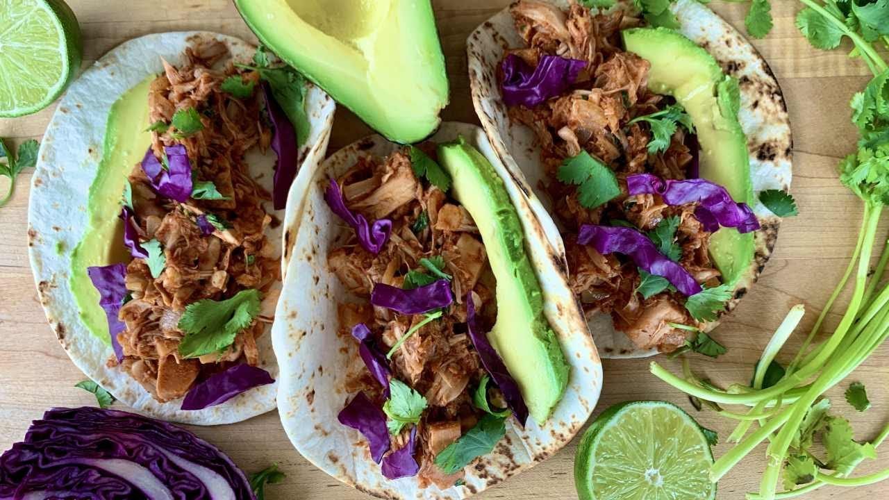 Easy Vegan Jackfruit Tacos with lime crema