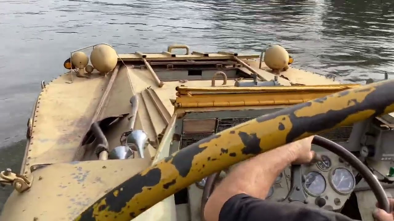 ww2 DUKW. Ride on a DUKW on Small trip and water trip. Corowa 2025.