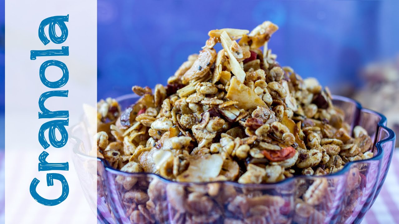 Muesli fatto in casa | Granola con anacardi e bacche di goji