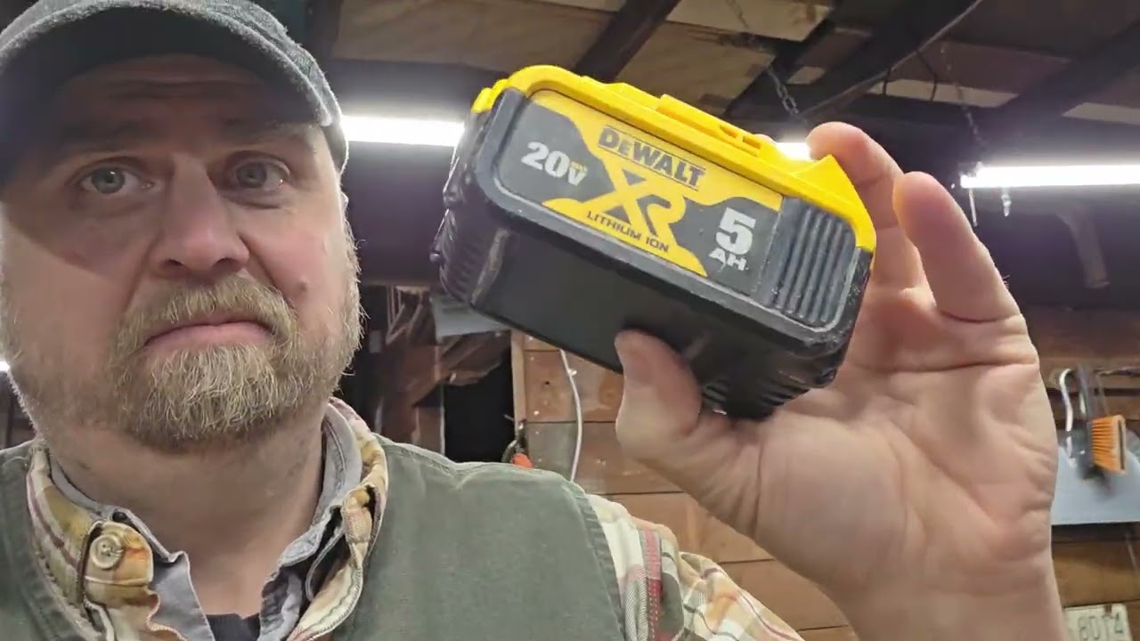 Вам не нужно тратить деньги, как у Dewalt, на аккумулятор Dewalt.