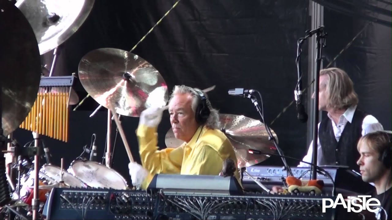 Nigel Olsson with Sir Elton John