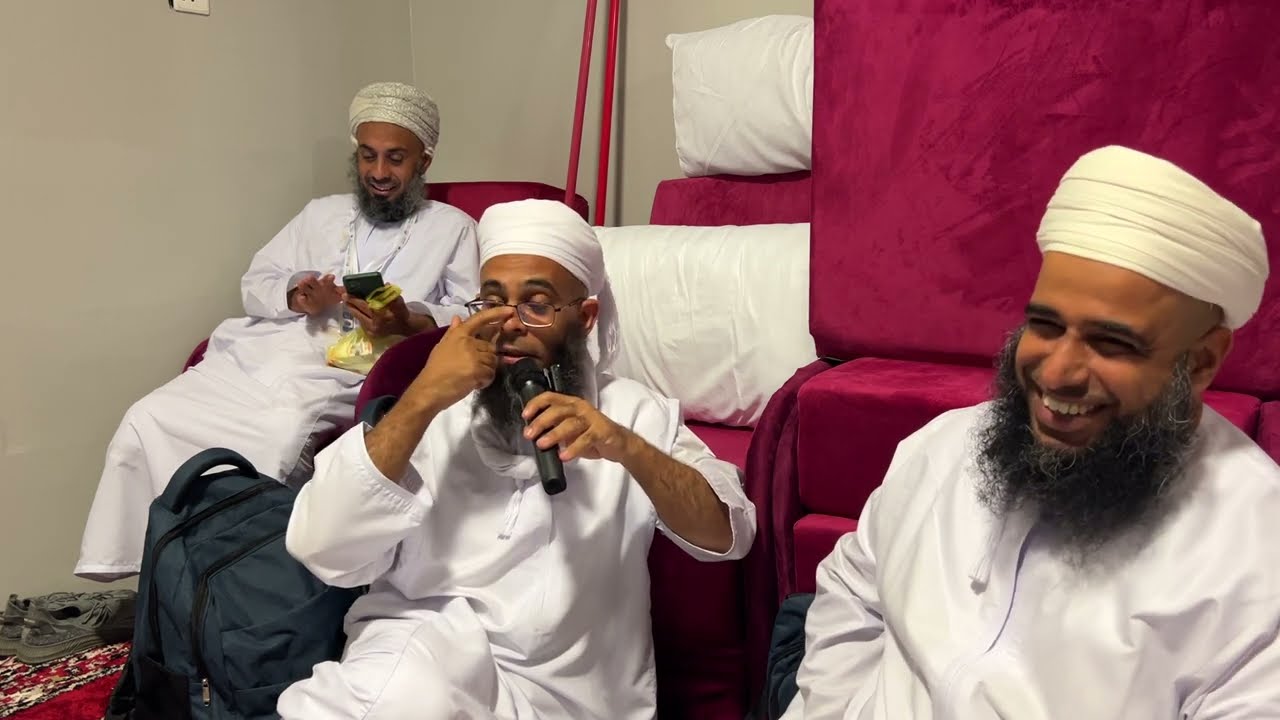 لحظات إيمانية وجلسة أخوية مع حجاج مناسك الحرمين | من خيمة منى – حج 1445ه