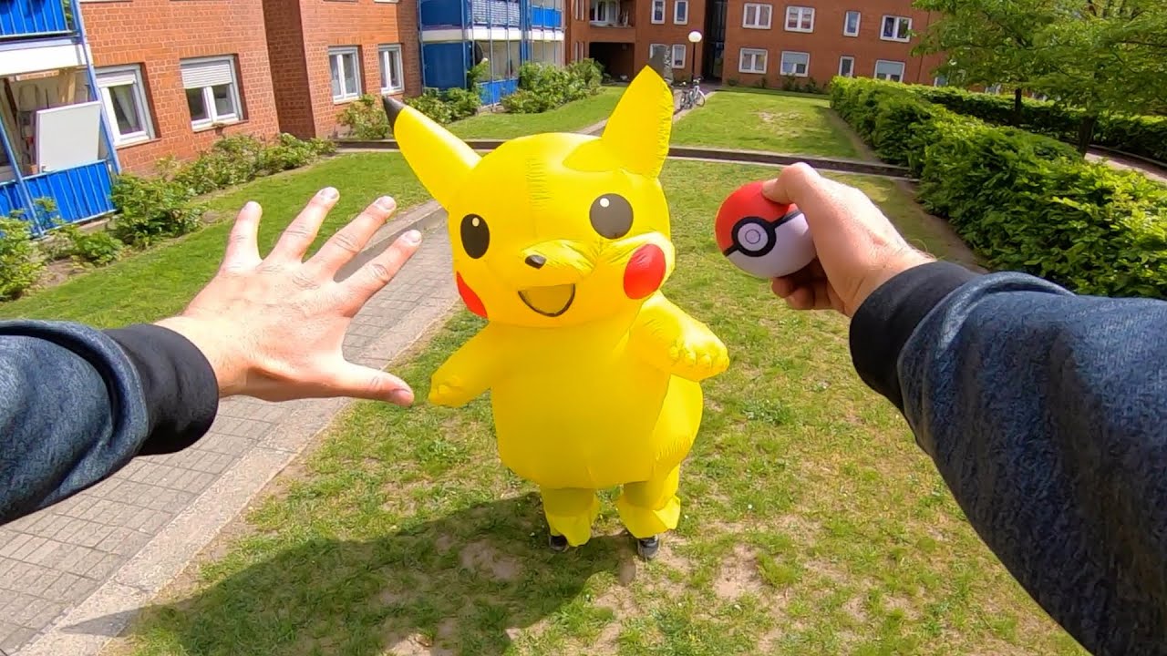 POK&Eacute;MON Parkour POV Chase - Pikachu VS Parkour