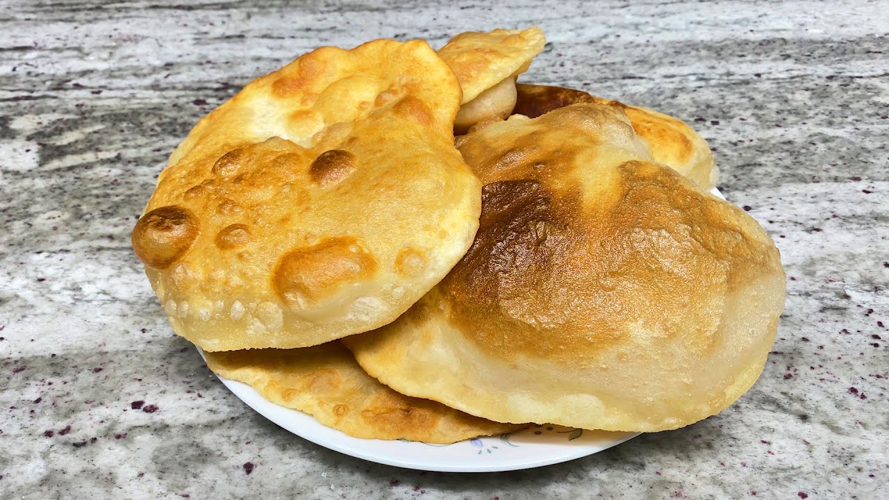 Используя только воду и муку, можно приготовить воздушный хлеб, лепёшки #21