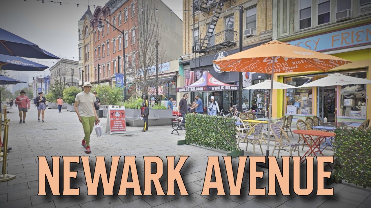 【4K】𝐖𝐀𝐋𝐊 🇺🇸 Newark Avenue Pedestrian Plaza in Jersey City, NJ