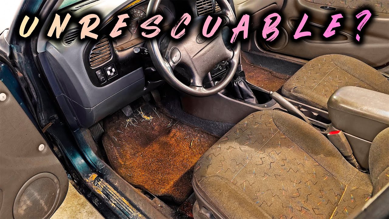 Incredible Cleaning of a Trash Car / Detailing a 26-Year-Old Interior