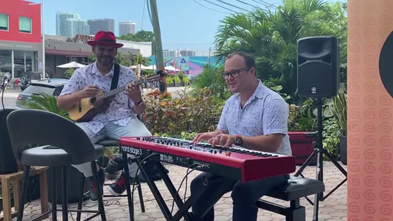 #GuatacaEnWynwood Jorge Glem con Kemuel Roig.