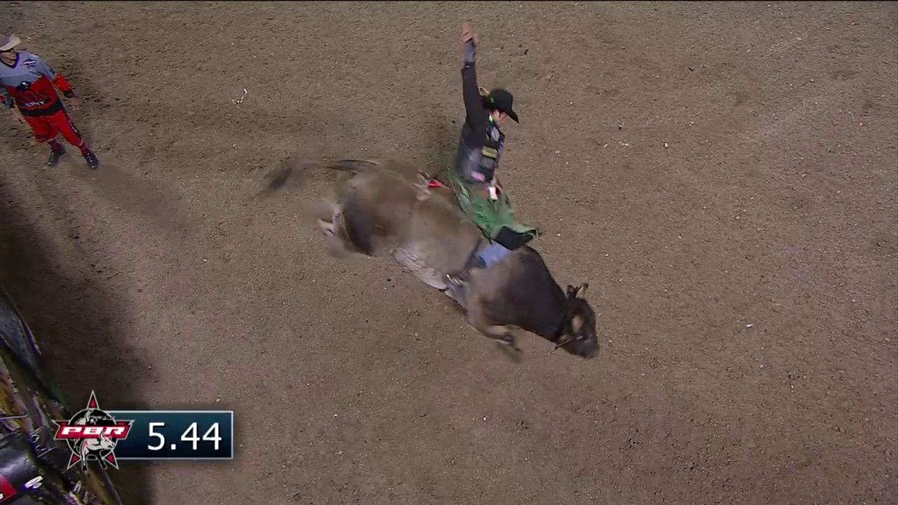 EVENT WINNER J B  Mauney rides SweetPro's Bruiser for 94.25 points