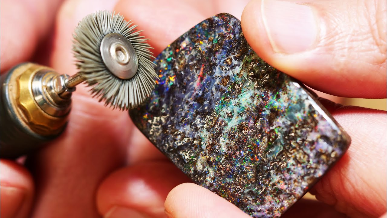 Can you polish textured opal surface? Polishing a textured Boulder Opal Surface.