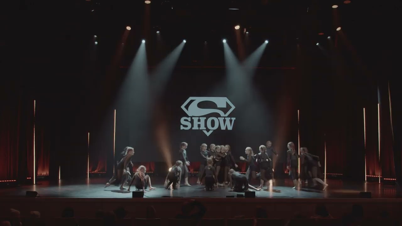 SUPER SHOW 2022: Cestants Dance School - «Same but different»