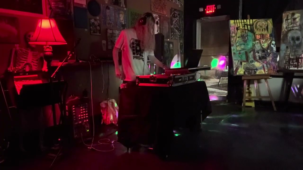DJ Pashea - An Evening of Experimental Music at Toasty Bros. Beer, Denton, TX (01/31/2026)