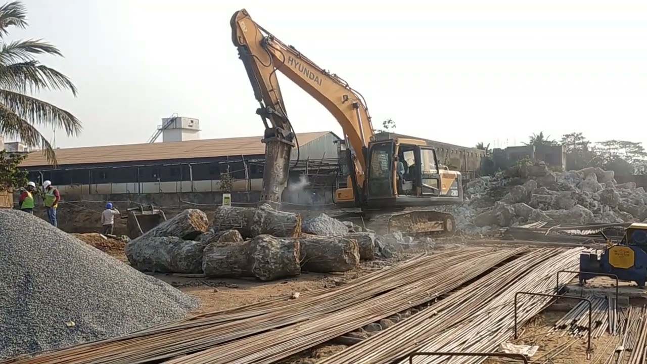 Hyundai Excavator Braking Working LocalAera, Aerial View 2025