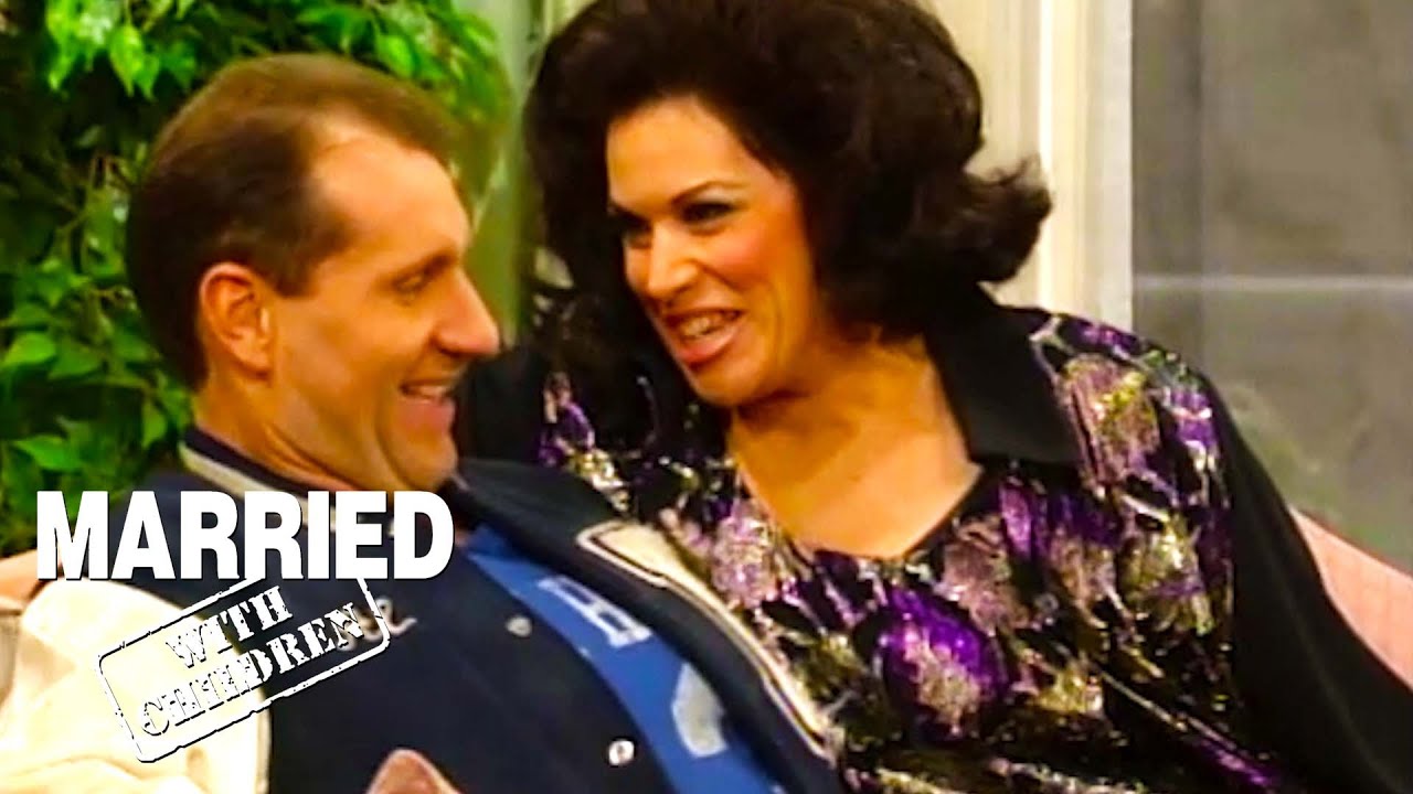 Al Tracks Down The Cheerleader From His Football Days | Married With Children