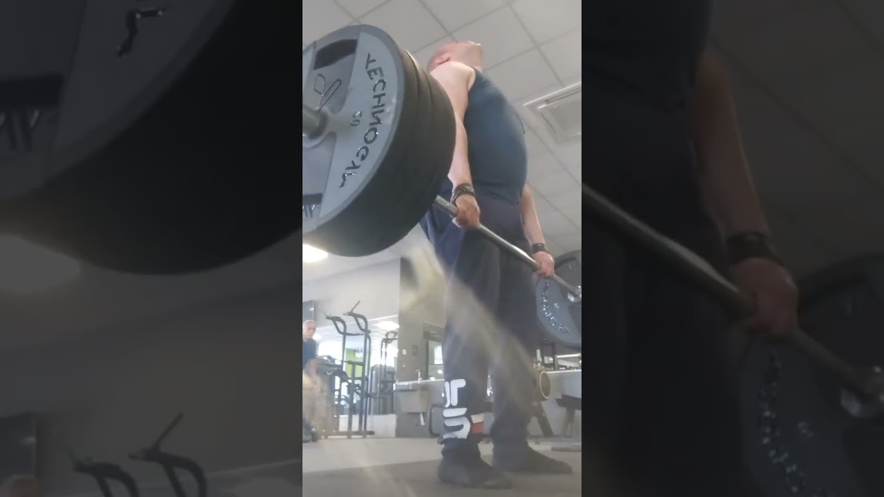 Deadlift progression over one year.  170kg to 210 kg.  