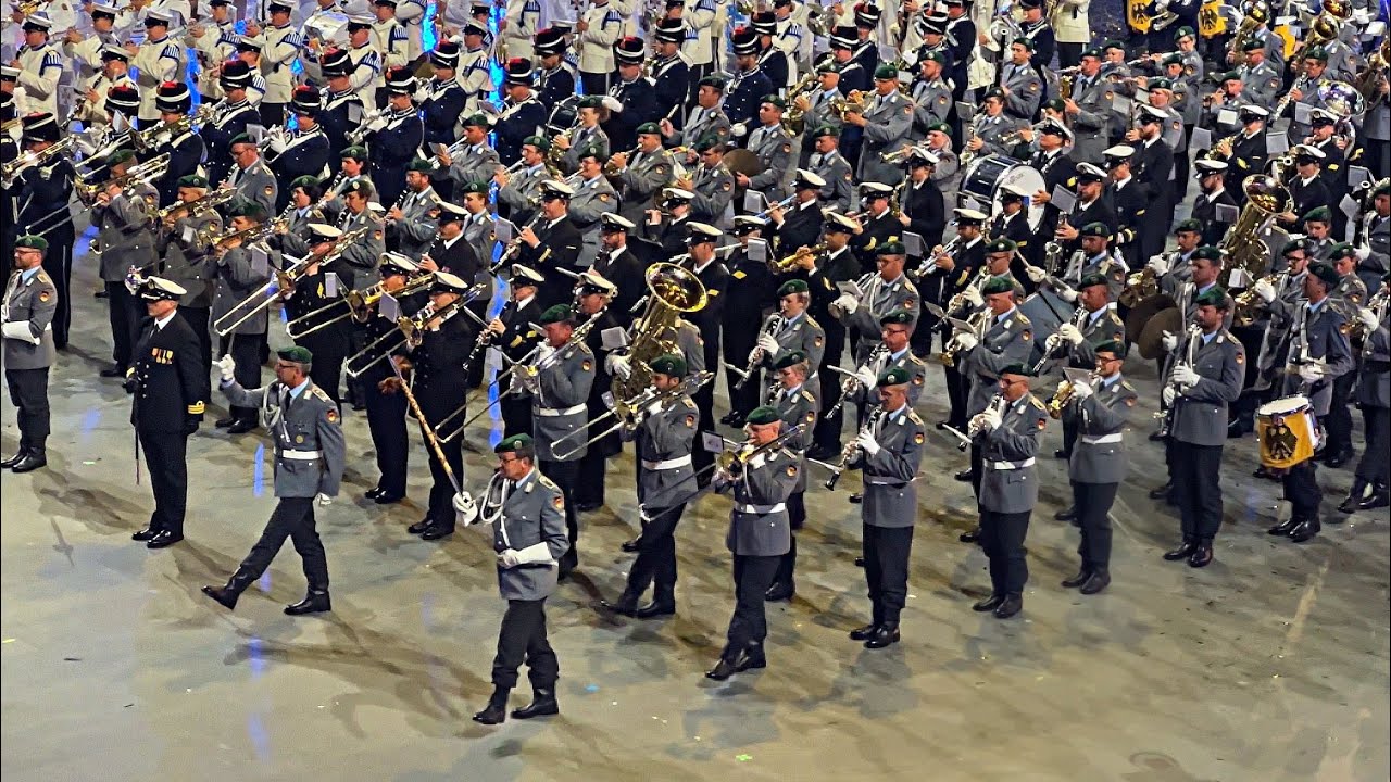 Am alten Schlossturm (Marsch) Vereinte Musikkorps der Bundeswehr + Wachbataillon BMVg Musikfest 2023