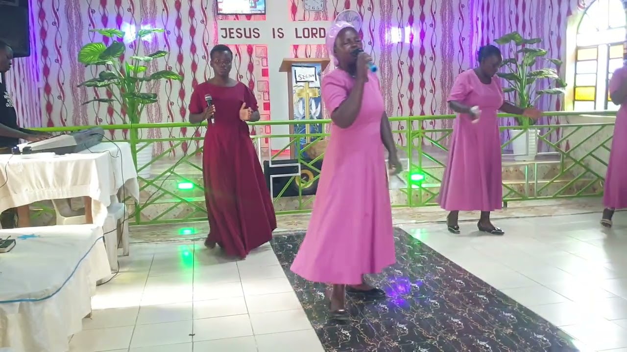 Elegant Worship Then Praise on 18012026