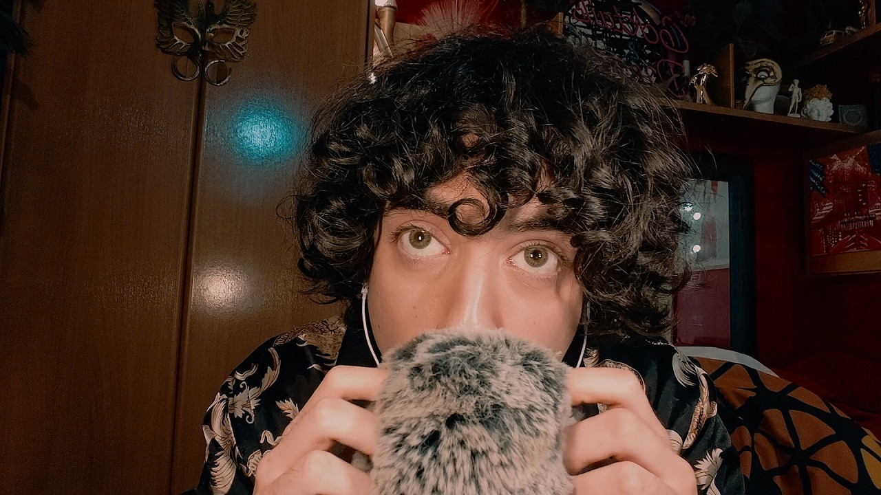 asmr messing with mic and mouth sounds