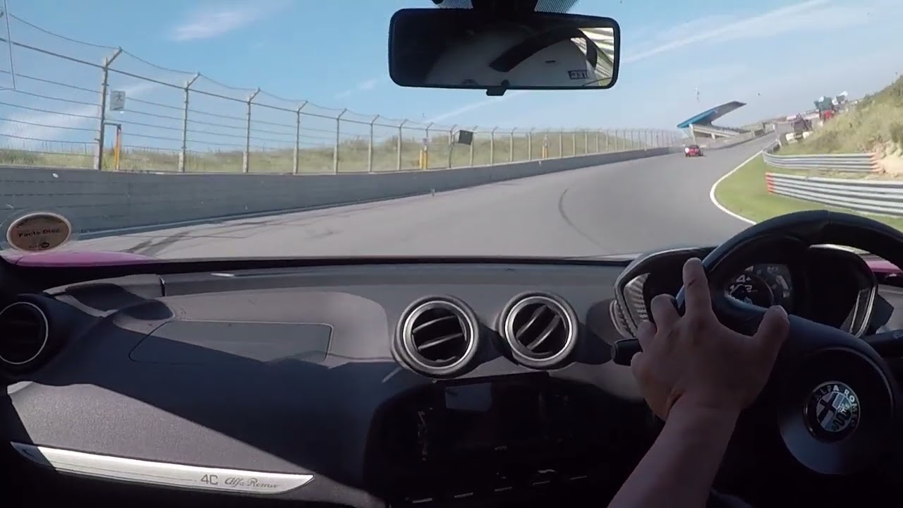 Spettacolo Sportivo 2025 Vrij Rijden Modern 2 Alfa Romeo 4C