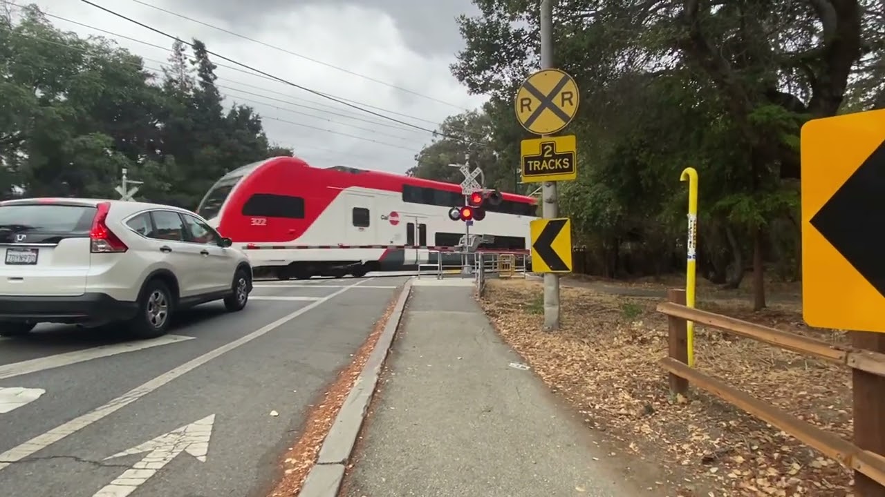 Caltrain Railroad Crossing Palo Alto Ave Palo Alto CA Train North