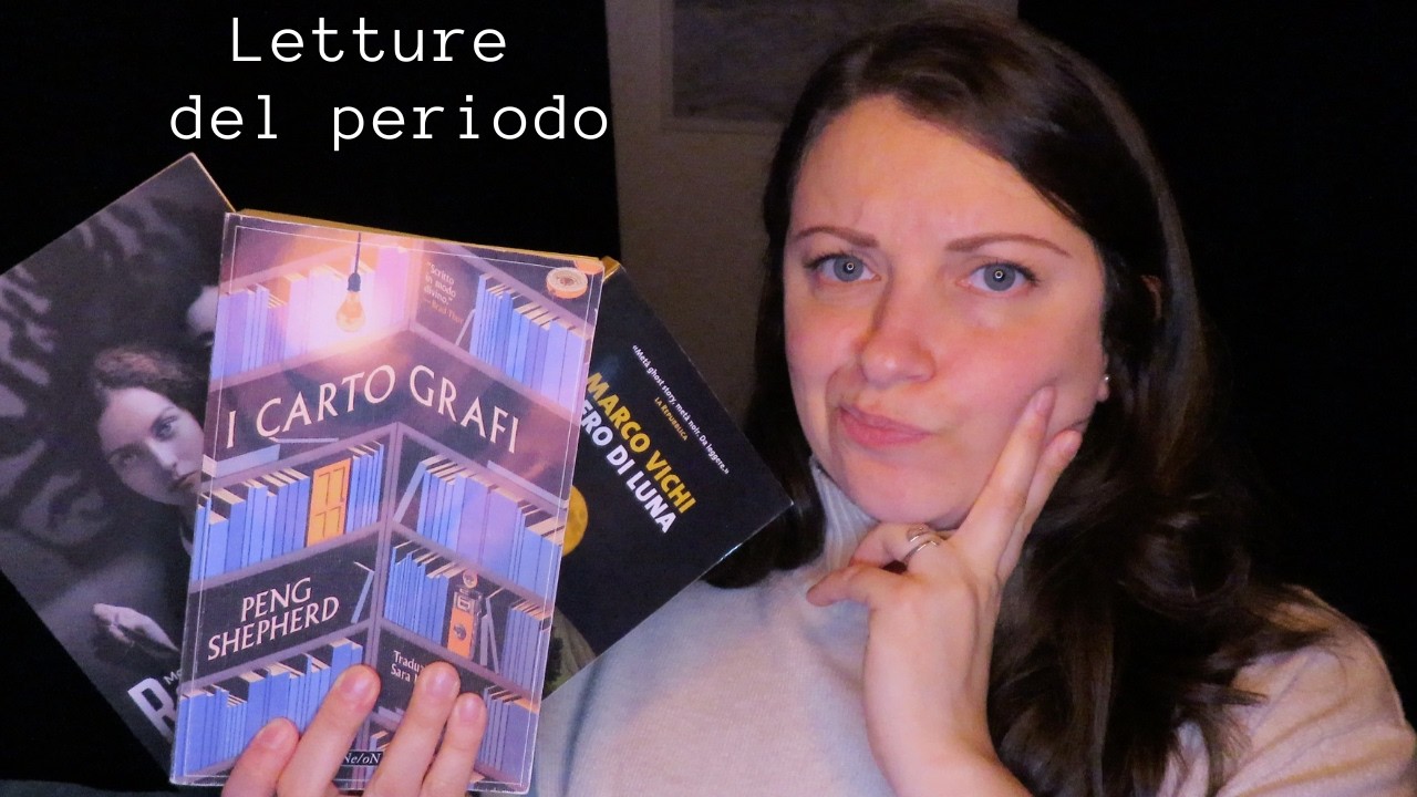 PROVO A RILASSARTI CON 4 LIBRI.. tranne 1! ASMR ITA + #clubdellibroASMR