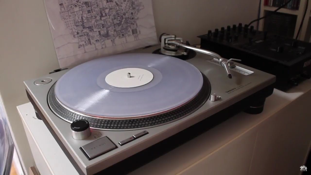 Dominik Eulberg & Essáy - Dream Machine (Vinyl Cut) Traum V211