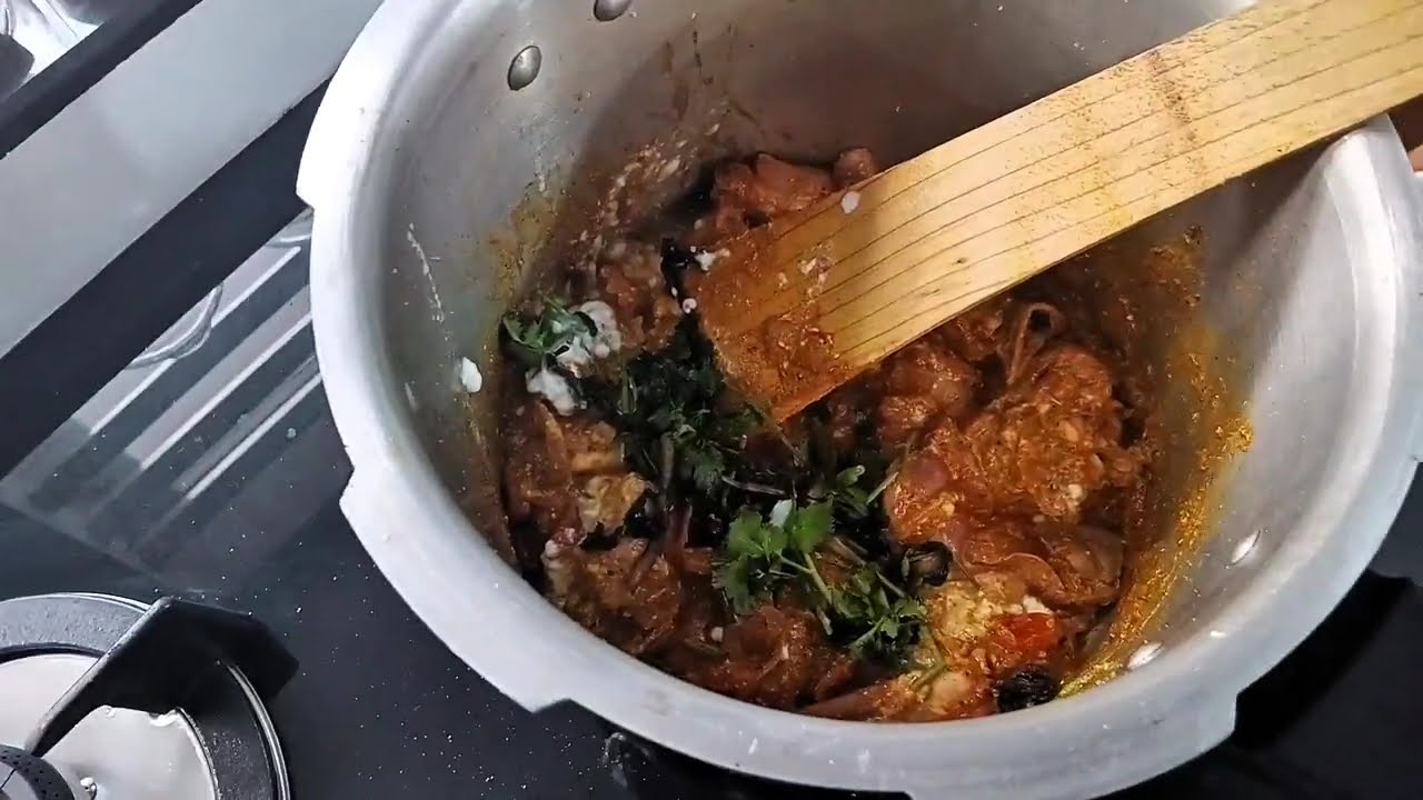 ചിക്കൻ ബിരിയാണി 😋😋 വിറക്ക് അടുപ്പിൽ വെച്ച അതേ ടെസ്റ്റ് 