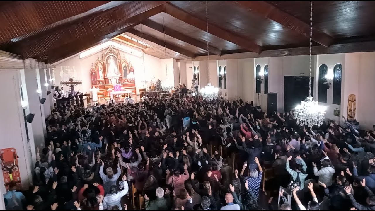 Padre Chucho.  iiAlaba a Dios que nos llena de Esperanza!!