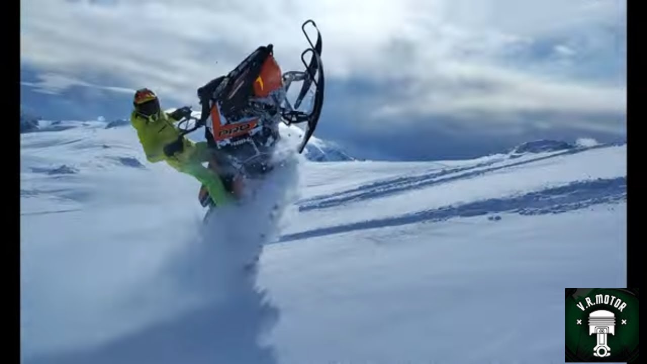 Snowmobile Extreme: Guarda queste spettacolari evoluzioni in motoslitta ❄