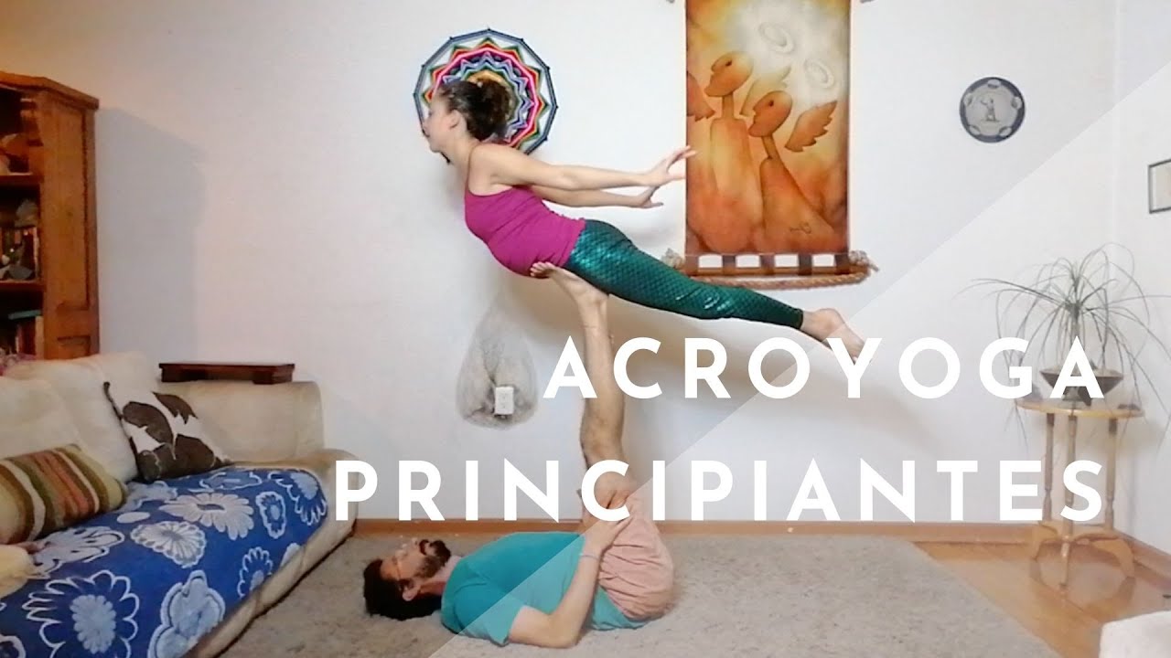 Fundamentos de acroyoga: clase para principiantes