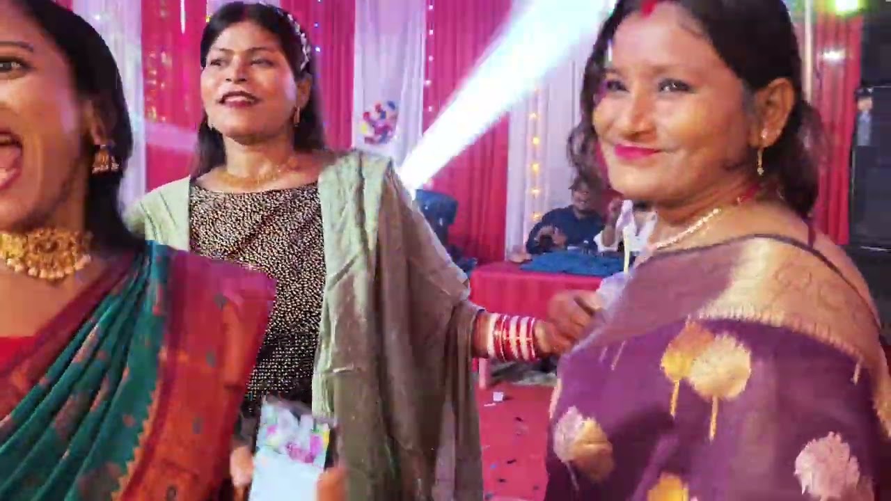 বৌভাতের অনুষ্ঠানে আলাদাই মজা হয়েছে কি বলবো তোমাদের🤣🤣#wedding #minivlog #lovesong #bollywood 👍👍🙏🙏