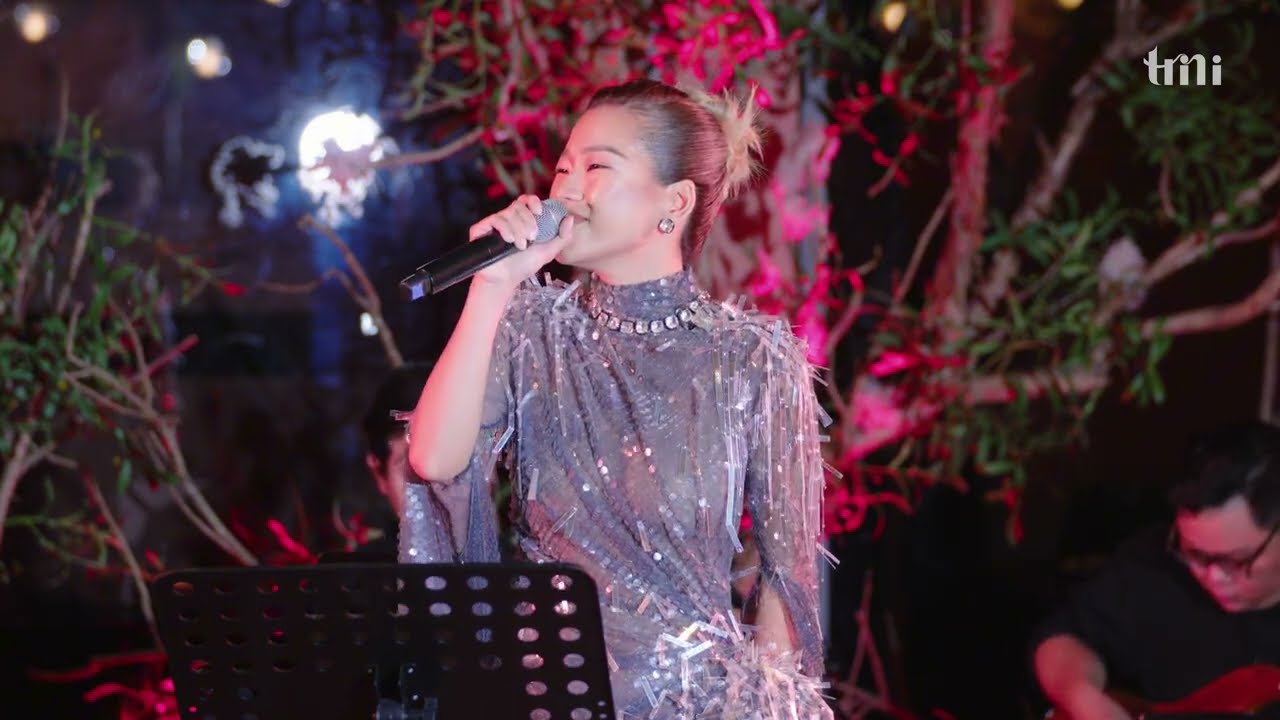 TRINI - BÊN NHAU TA SAY ĐÊM NAY | Live at Portrait of Me 2025