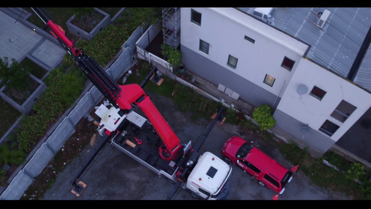 Hire Frankton’s PK200002 - the largest Palfinger crane in the southern hemisphere!