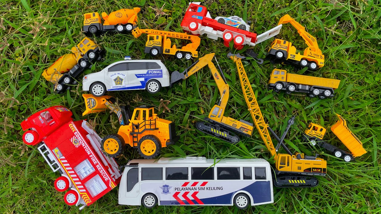 Mencari Mainan Mobil Truk Molen, Truk Pasir, Mobil Polisi, Bus Tayo, Bus Polisi, Ambulance, Exavator