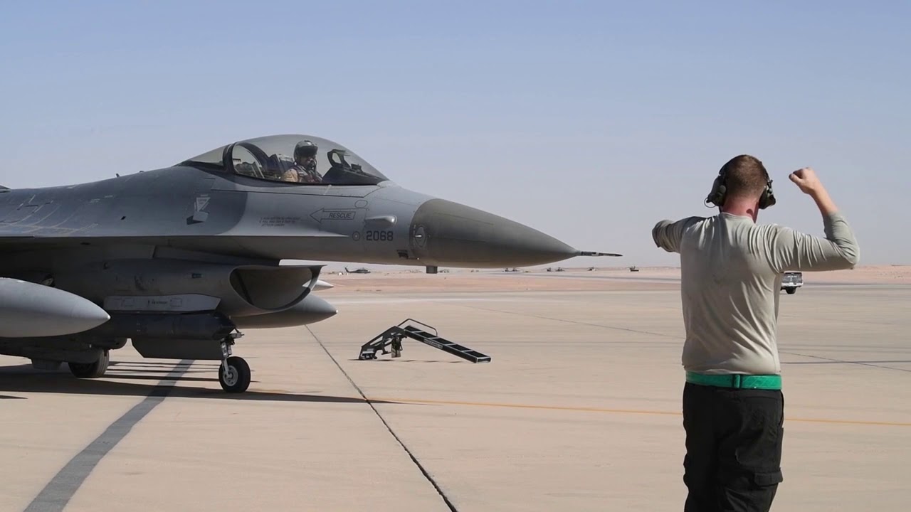USAF F-16C preparation at Prince Sultan Air Base, Saudi Arabia