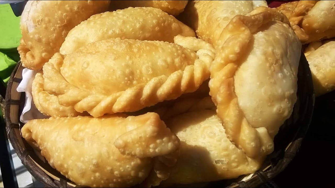 Empanadas tucumanas de matambre fritas