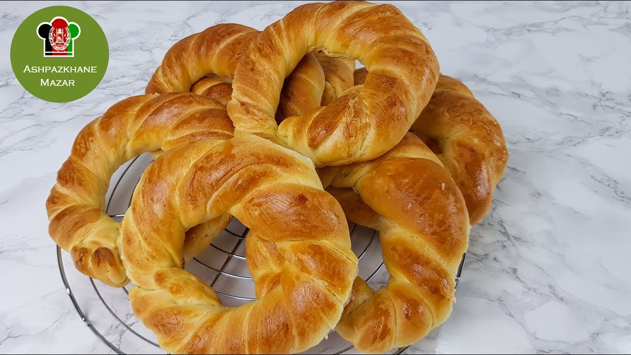 Fluffy layered bread rings | نان حلقه یی برای صبحانه